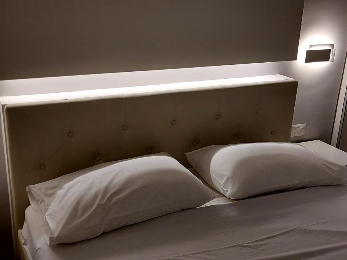 Duomo View Naples Bed & Breakfast Екстериор снимка